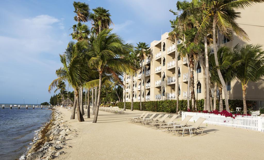 Cheeca Lodge & Spa Islamorada Exteriör bild The beach at the Atlantis Paradise Island Resort