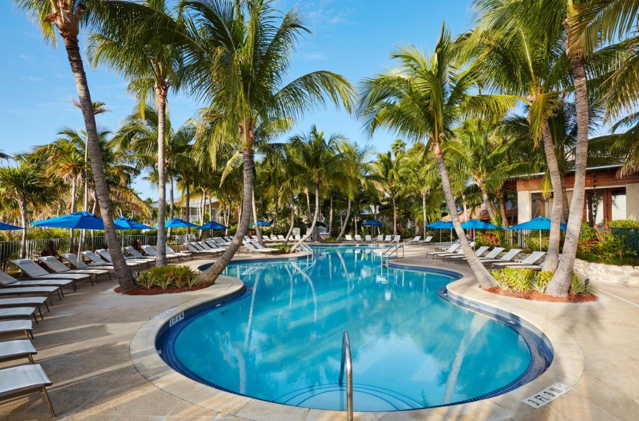 Cheeca Lodge & Spa Islamorada Exteriör bild Pool at Atlantis Paradise Island